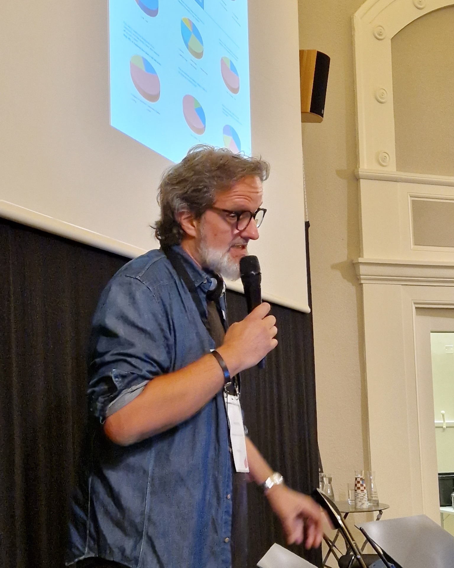 icom8.jpg